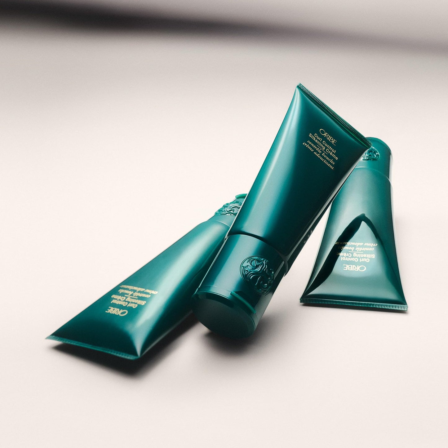 Oribe Curl Control Silkening Cream - Defines, Smooths & Shapes Curls - 5oz