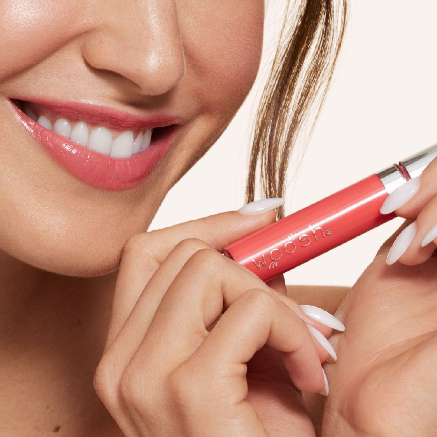 Woosh Beauty, Spin-On Lip Gloss, Hydrating Hyaluronic Acid & Shea Butter, No Fine Lines, Shine Finish, Vegan & Cruelty-Free - Splash