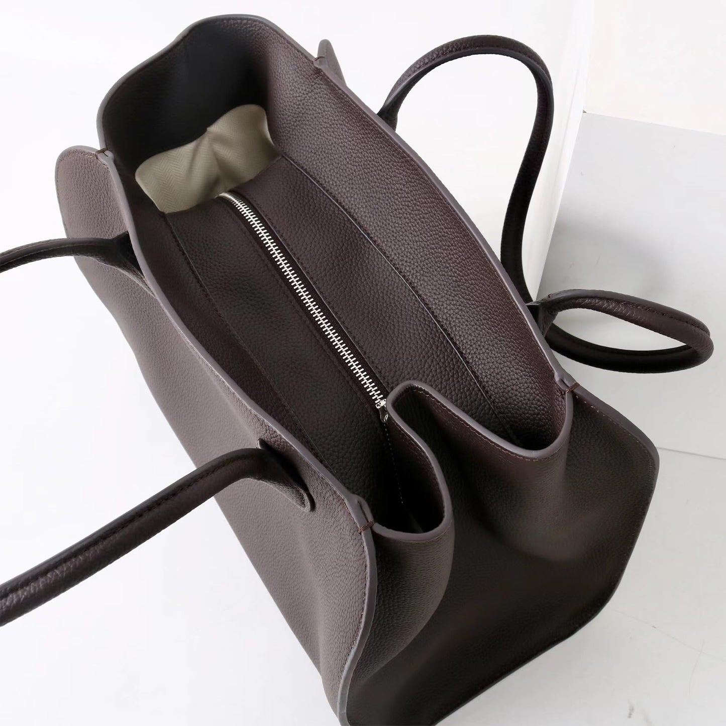 Full Grain Leather Handcrafted Tote Bag Large Capacity, for Pets Outdoors, Designer Bag MAR17 NO LOGO Open Top Annual New