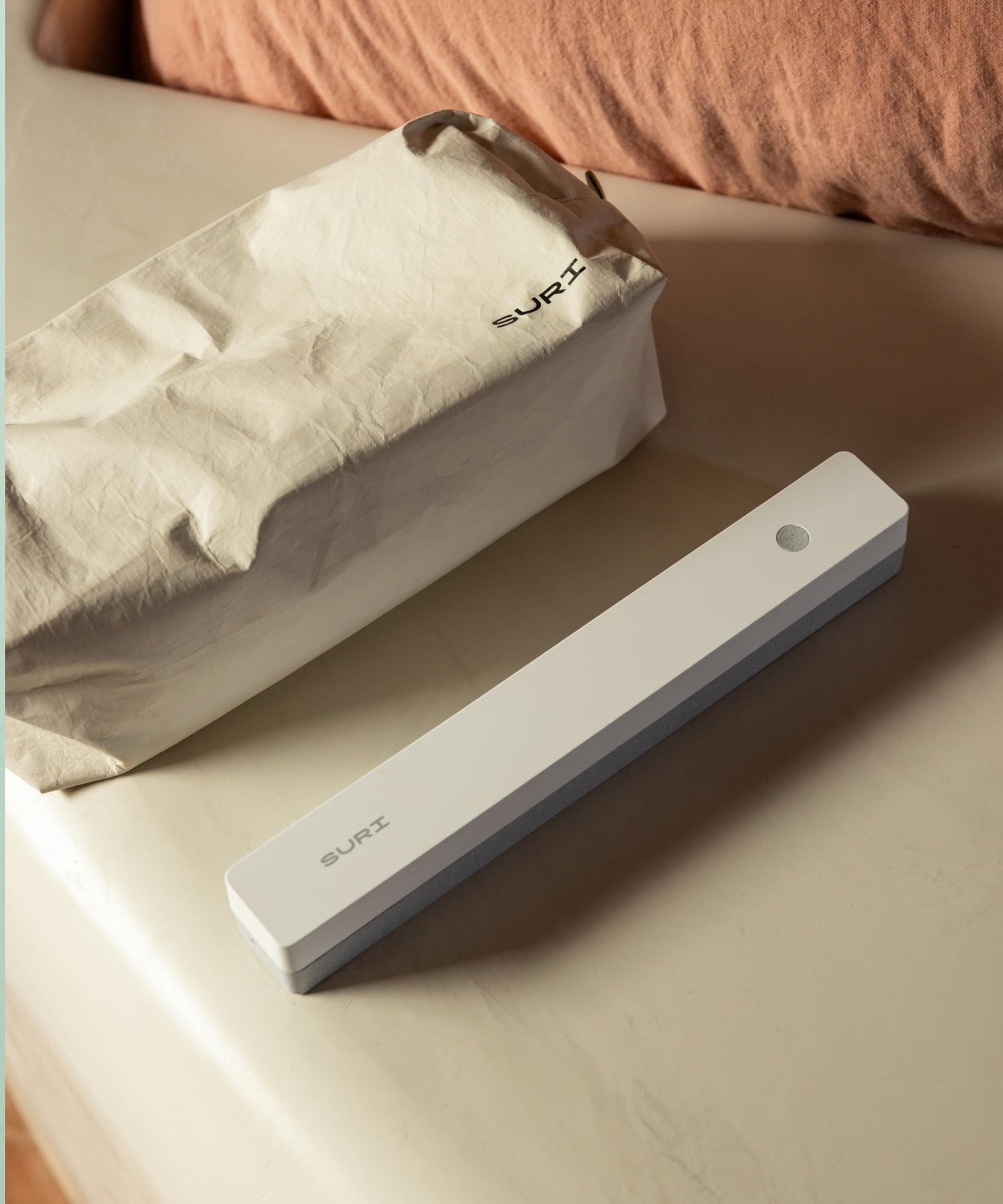 SURI UV Sanitizing Clean & Charge Travel Case (White) - Official Brush Accessory