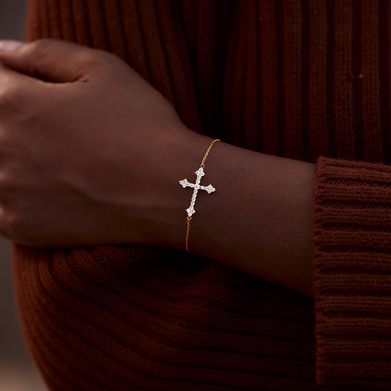 STORYJEWELLERY Daughter Christmas Gifts, Sterling Silver Cross Bracelets, Birthday Gifts for Daughters, Daughter Bracelet, Xmas Presents for Daughters