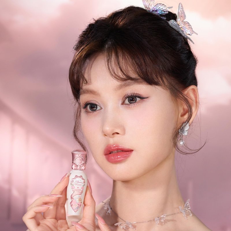 Flower Knows Midsummer Fairytales Coating Lip Lacquer,Glowy Non-Fading Lip Gloss,Hydrating Tinted Lip Oil for Girls&Women,Vegan & Cruelty Free,0.17Fl Oz(G06 Bluebell)