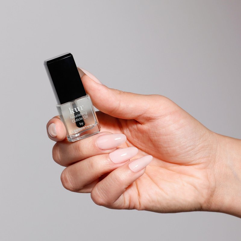 LONDONTOWN Nourishing Cuticle Oil - Moisturizing Nail Care for Growth and Strength for Dry Damaged Cuticles, Vegan & Cruelty Free - 0.24fl oz