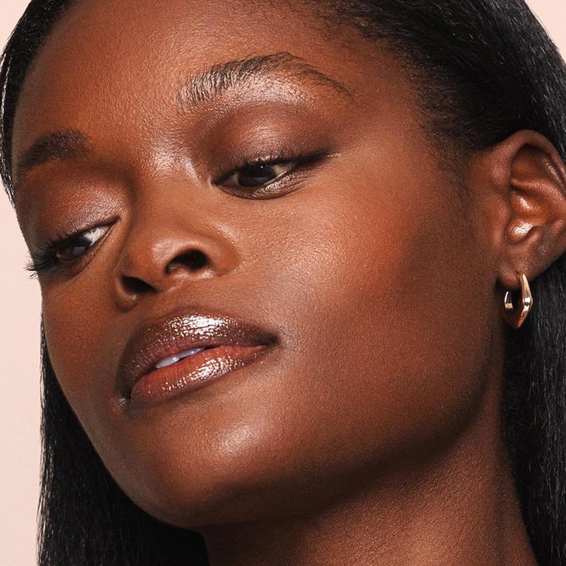 Jouer Long Wear Lip Topper - Moisturizing Lip Gloss for Nourished Lips - Non-Stick Shimmer | Vanilla Flavor, Vegan & Cruelty-Free