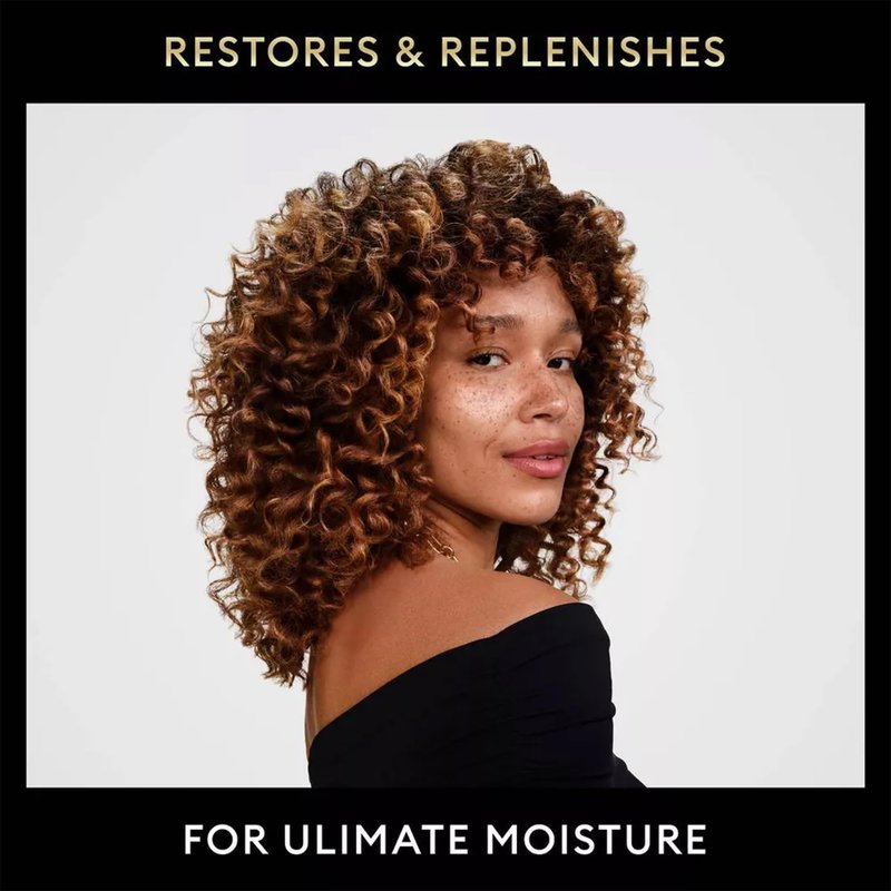 TRESemmé Travel Shampoo, Conditioner & Hairspray – Rich Moisture Hair Products + Non-Aerosol Hair Spray, 24H Frizz Control (3 Piece Set)