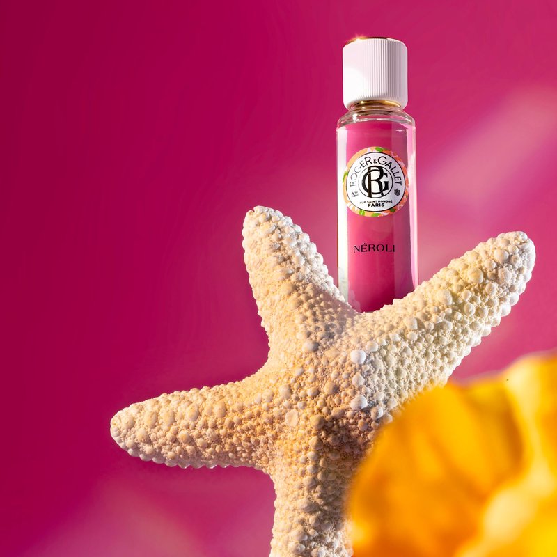 ROGER & GALLET Wellbeing Fragrant Water Spray – Light Eau Fraîche Body Mist with Natural Origin Ingredients, Refreshing Everyday Fragrance for Women (Néroli | 3.3 Oz.)