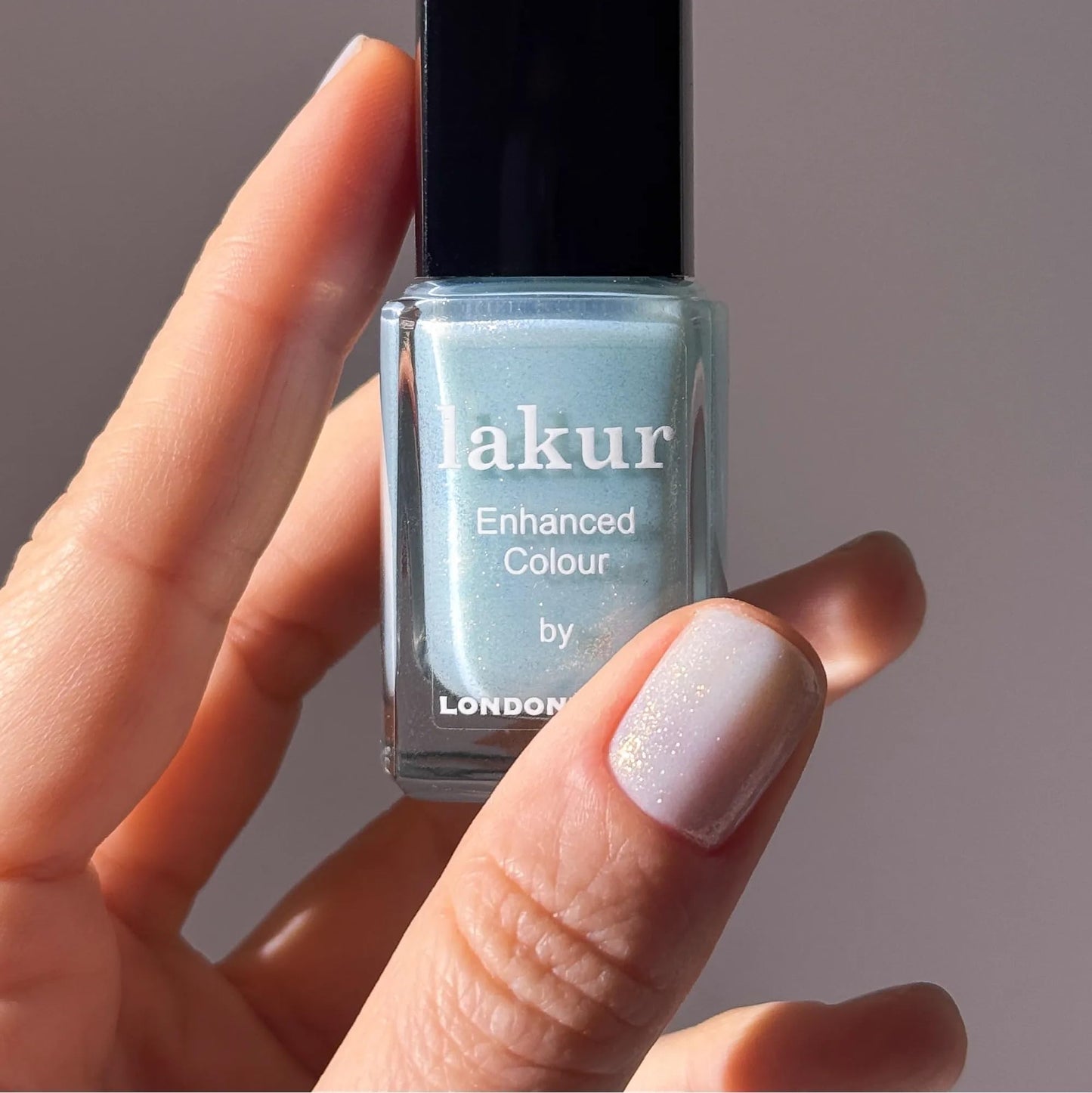 LONDONTOWN Lakur Nail Polish – Blue Shades, Long-Lasting, Streak-Free, Chip-Resistant | 21+ Free Non-Toxic Vegan Nail Color, Strengthens & Hydrates Nails, 0.4 Fl Oz