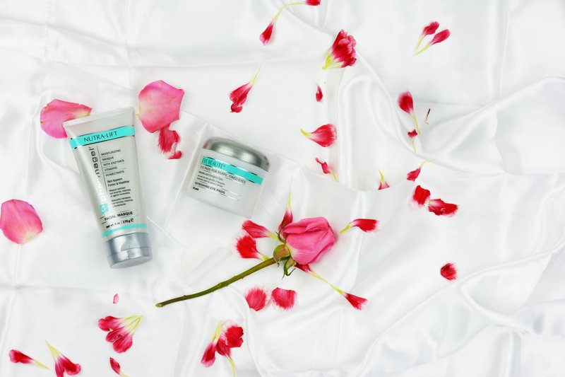 Pharmagel Nutra-Lift Facial Masque | Hydrating, Lifting, and Radiating Clay Mask | Facial Moisturizer - 6 oz.
