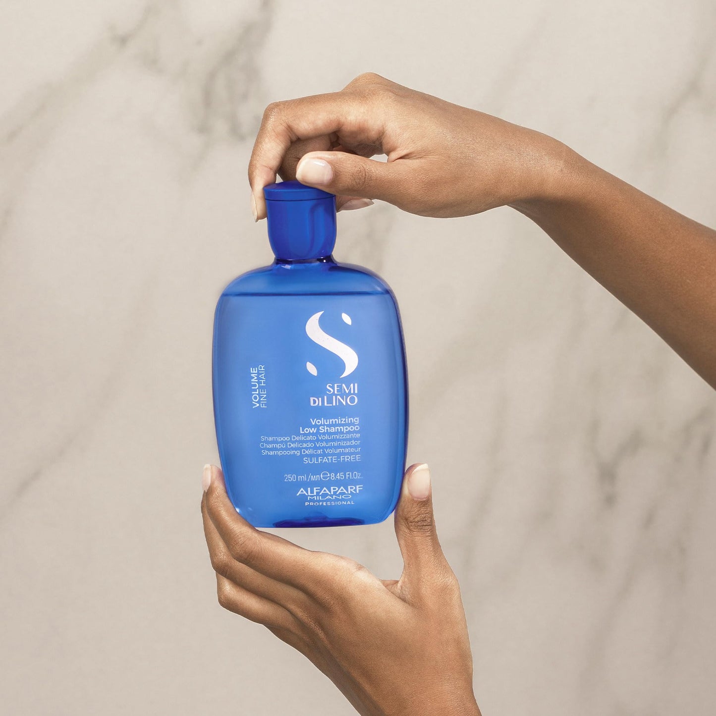 Alfaparf Milano Semi Di Lino Volume Shampoo For Fine Hair – Anti Frizz, Hair Thickening Shampoo to Add Volume & Body - Sulfate Free and Professional Salon Quality - Frizz Control Products (8.45 oz)