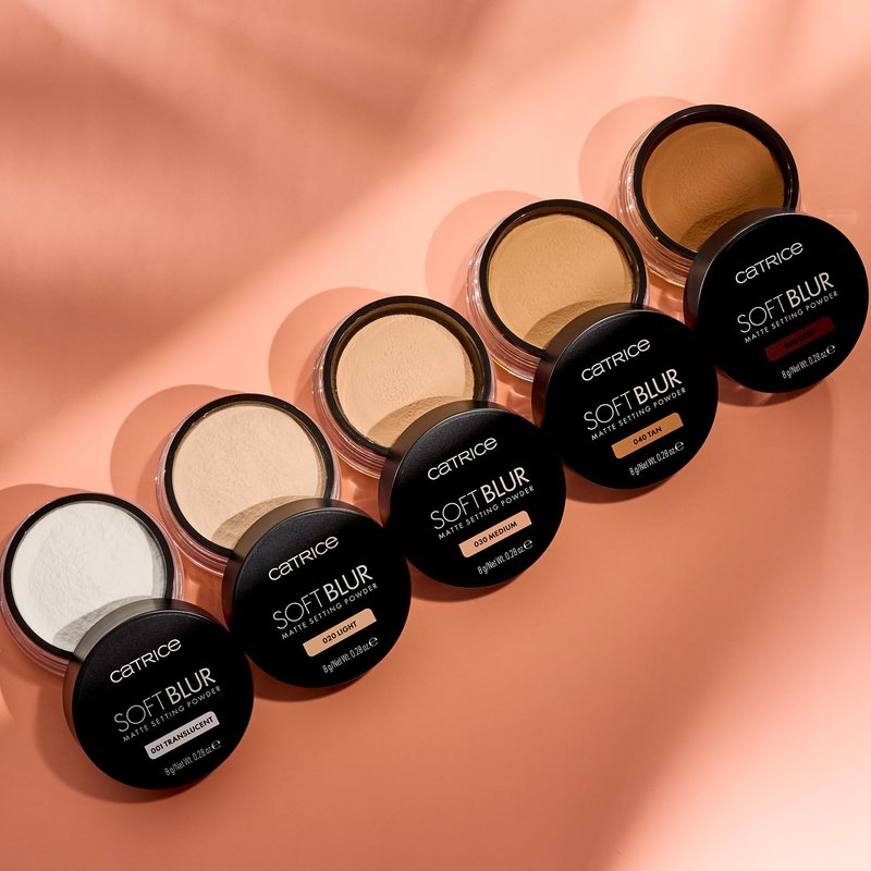 Catrice Soft Blur Loose Setting Powder, Matte Blurring Face Powder, Lightweight, Blurs Pores & Imperfections, No Flashback, Fragrance Free, Vegan & Cruelty Free, 0.28 oz (020 | Light)