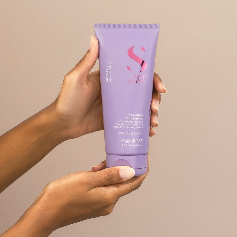 ALFAPARF MILANO Semi di Lino Smooth Conditioner for Frizzy and Rebel Hair - Detangles Hair - Controls Frizz - Straightens and Hydrates Unruly Hair, 6.76 fl. oz.