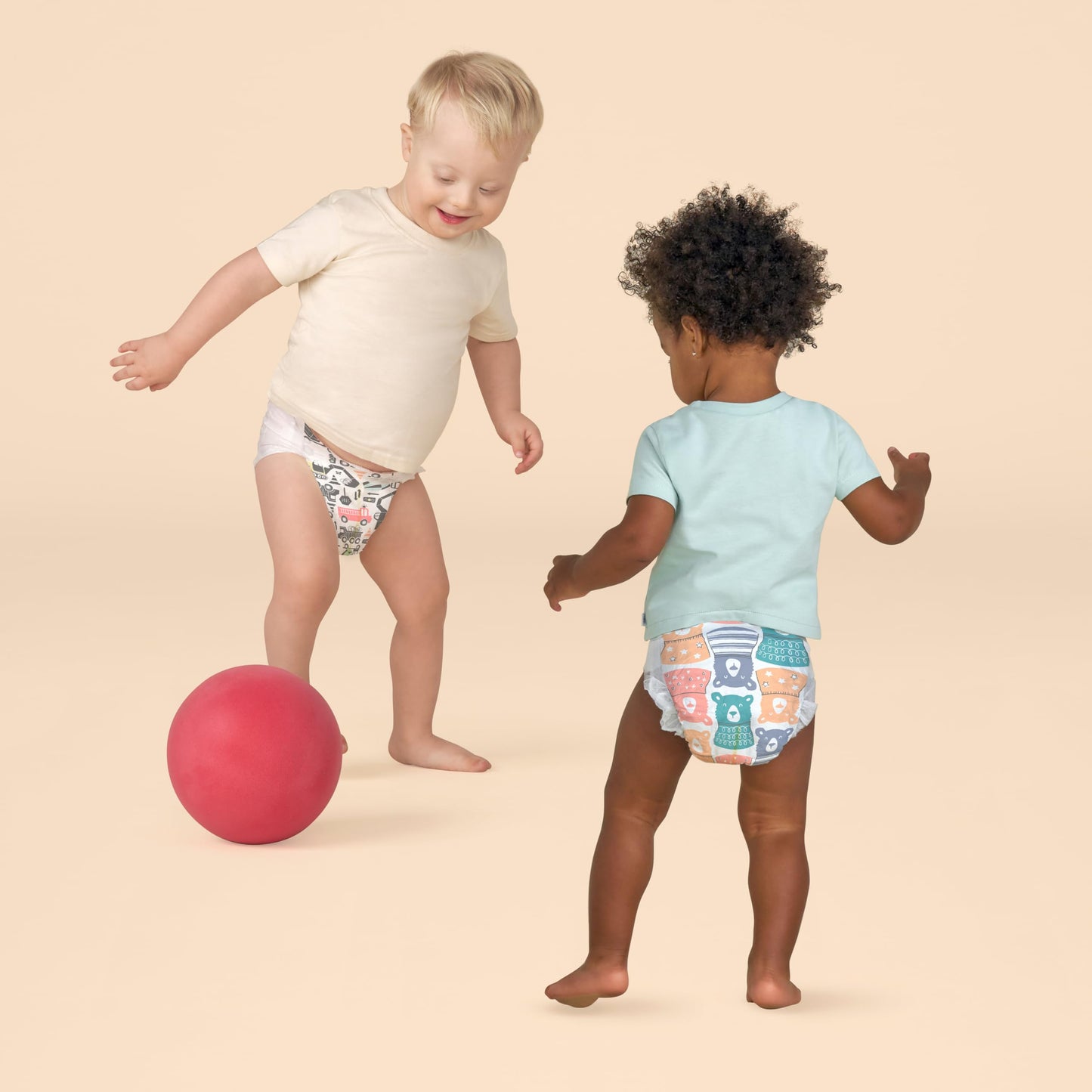 The Honest Company Comfort Dry Disposable Daytime Diapers for Sensitive Skin, Hypoallergenic, Beary Cool + Big Trucks, Super Club Box Size 6 (35 lbs), 68 Count