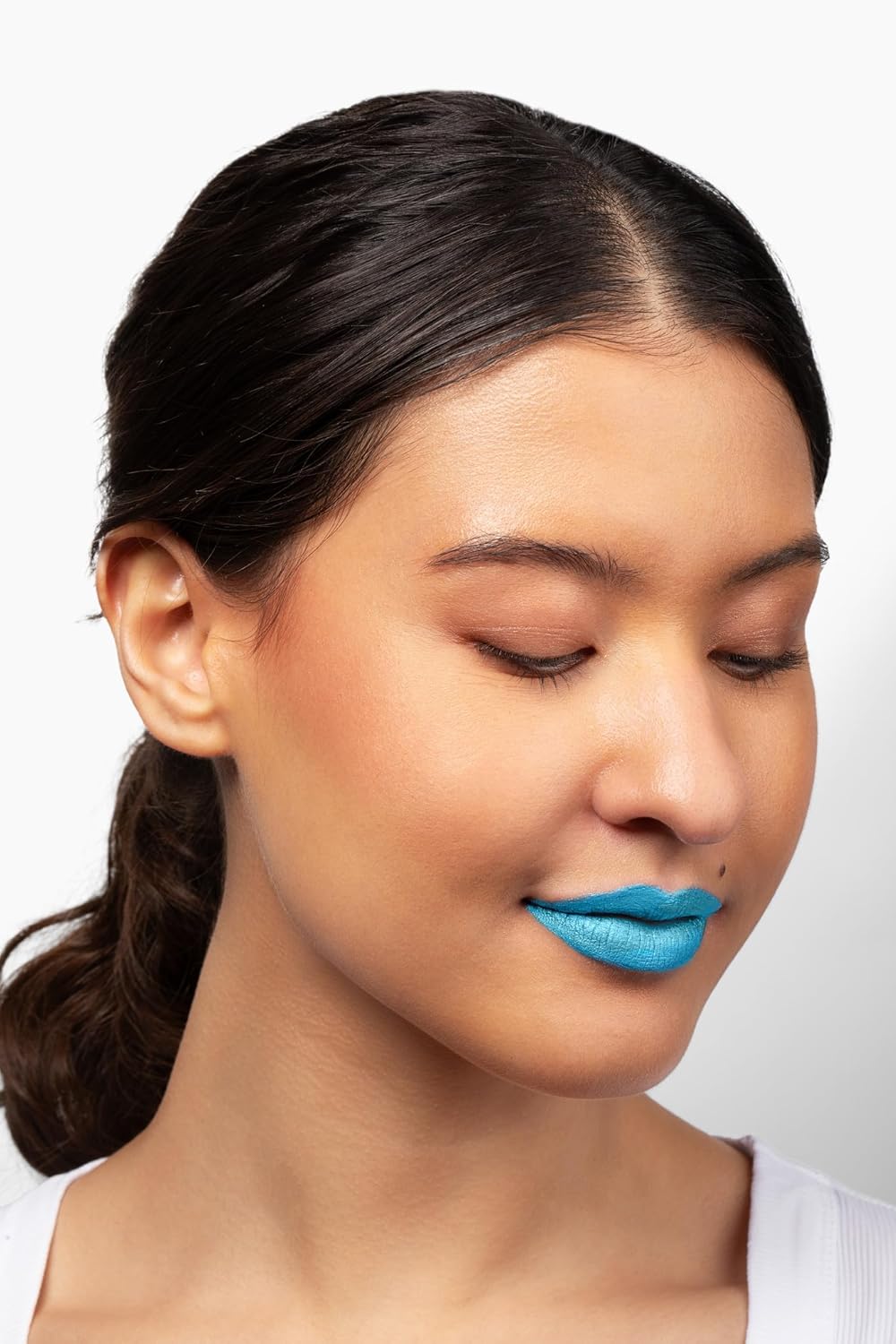 Aromi Metallic Liquid Lipstick - Bright Blue Smudge-Proof Color | Vegan, Long Wear, Shimmery Finish