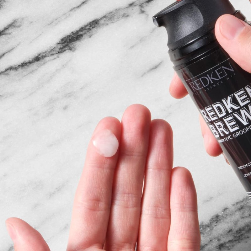 Redken Brews Fiber Cream For Men - Men's Hair Styling Cream With Medium and Natural Hold, Undone Finish & Adds Texture and Shape