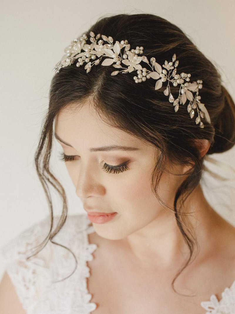 SWEETV Handmade Rhinestone Wedding Headband Flower-Leaf Bridal Headpieces for Wedding Pearl Hair Accessories (Silver)