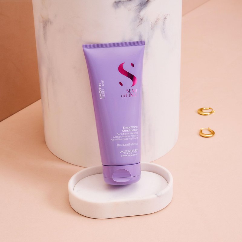 ALFAPARF MILANO Semi di Lino Smooth Conditioner for Frizzy and Rebel Hair - Detangles Hair - Controls Frizz - Straightens and Hydrates Unruly Hair, 6.76 fl. oz.