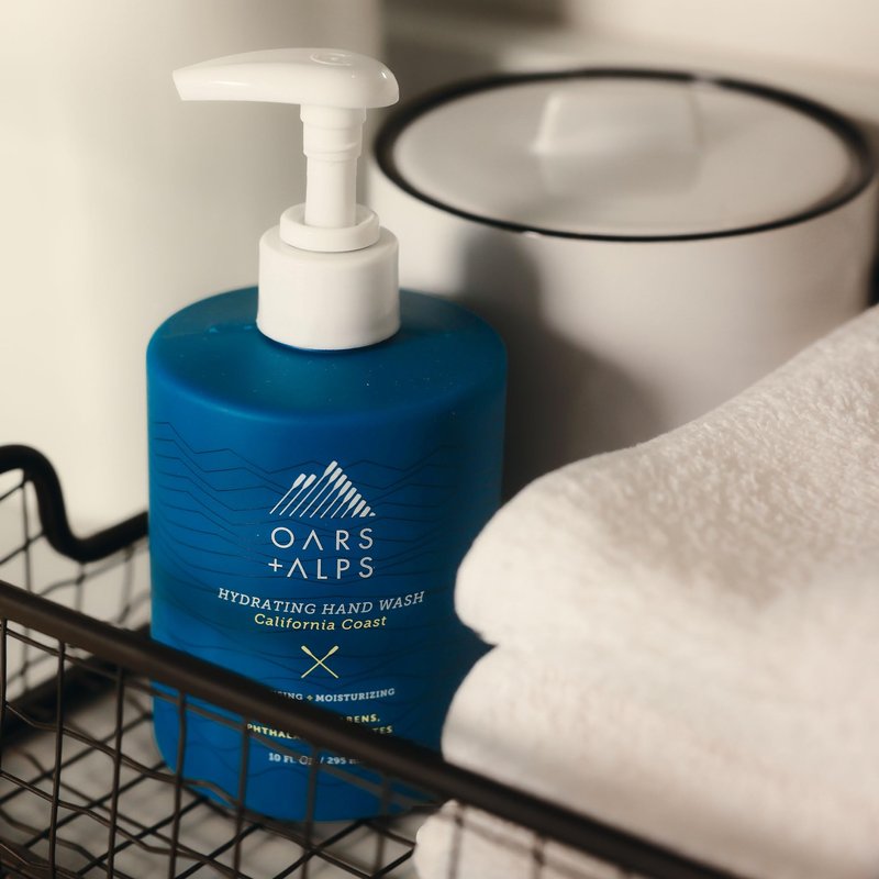 Oars + Alps Hydrating Liquid Hand Soap, Made with Coconut Oil & Aloe Vera to Moisturize Dry Hands, Gentle Hand Wash with Vitamin E, California Coast Scent, 10 Fl. Oz Bottle (Pack of 2)