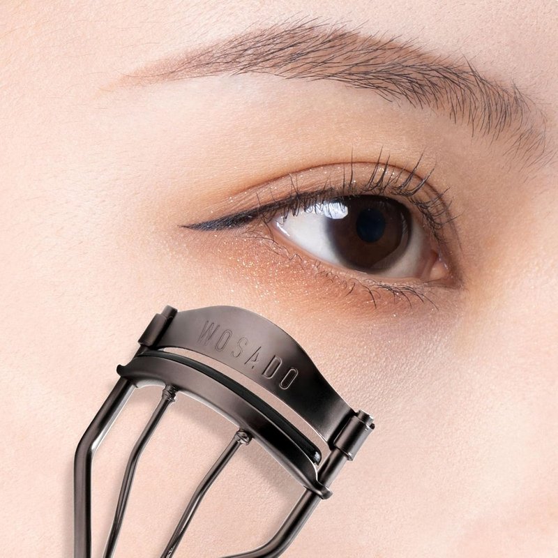 Classic Eyelash Curler - Light Grey, Precision Curling Tool for Stunning Lashes