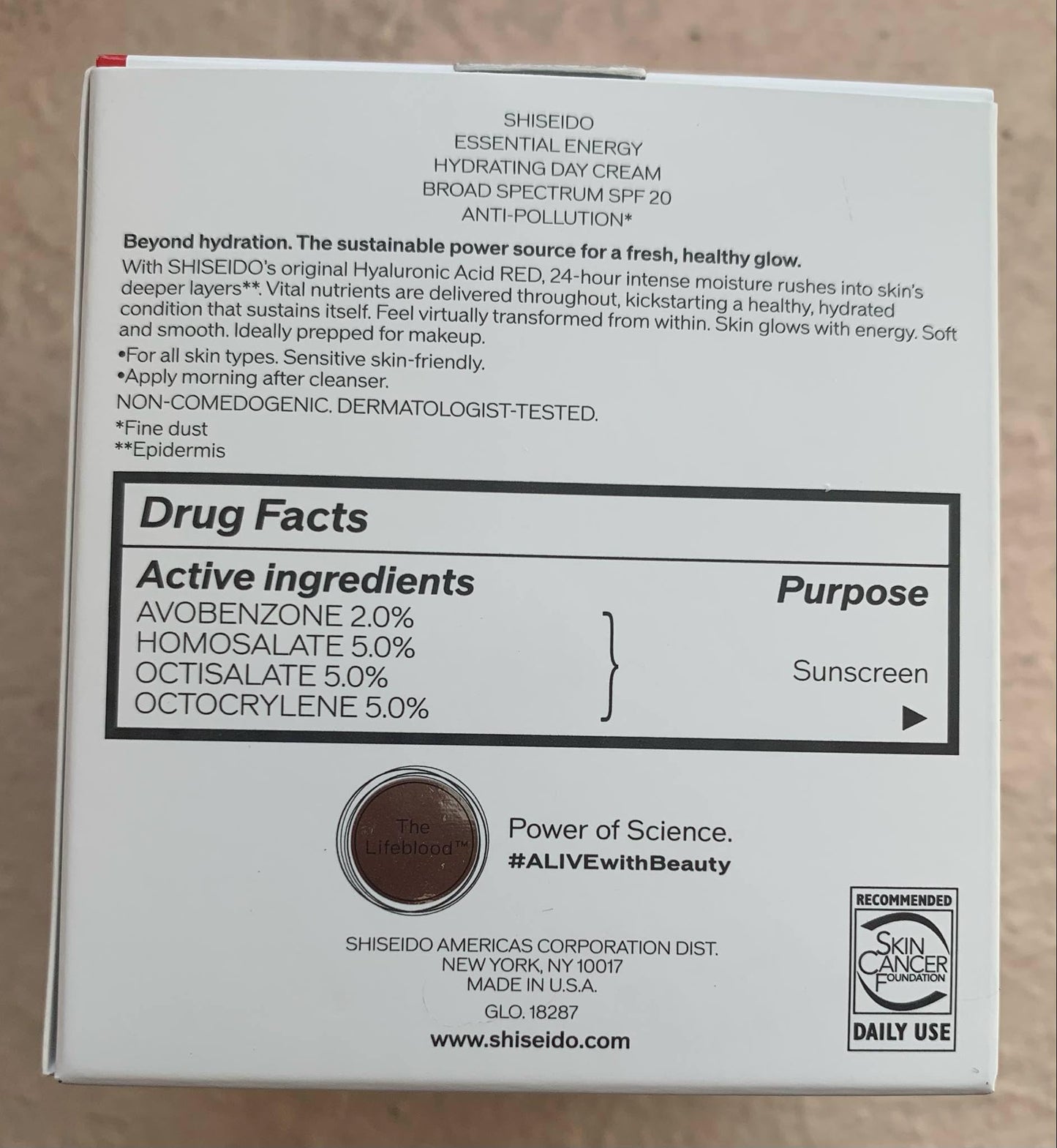 Shiseido Essential Energy Hydrating Day Cream Broad Spectrum SPF 20 - 50 mL - Visibly Reduces the Look of Pores & Fine Lines - With Hyaluronic Acid - 24-Hour Hydration - All Skin Types