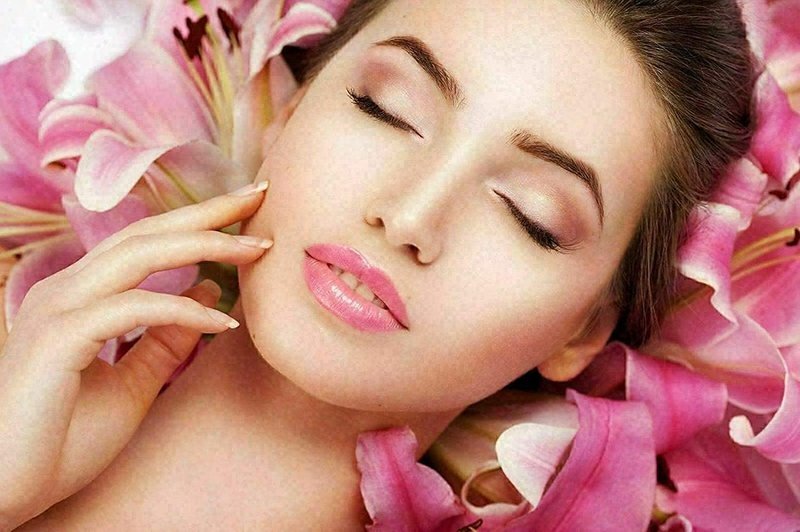 Rosewater Glycerin Mist Toner Bulk Spray Facial Body Floral Cleanser Pure Rose Hydrosol Vegetable Glycerine Moisturizing Cleansing Toning Mix Face Skin Hair Body - Packaging May Vary (32 Ounces)