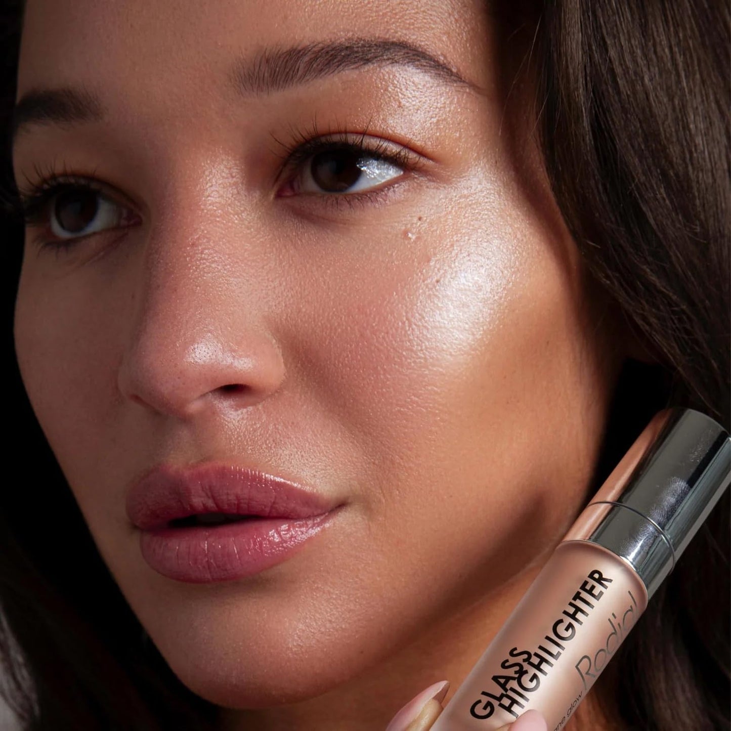 Rodial Glass Highlighter - Liquid Makeup for Dewy Skin Glow | Lightweight Face Highlighter with Soft Blur Finish