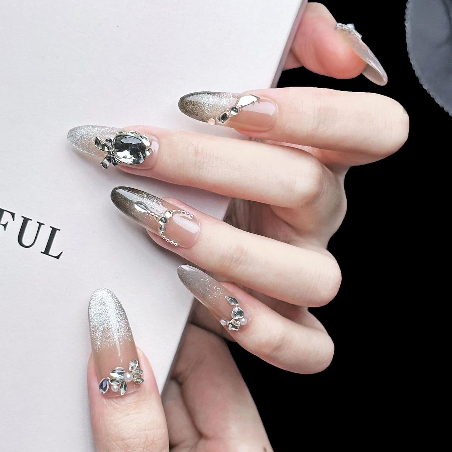 3D Sea Shell Press-On Nails - Handmade Medium Almond Beach Nail Art with Butterflies (L Size)