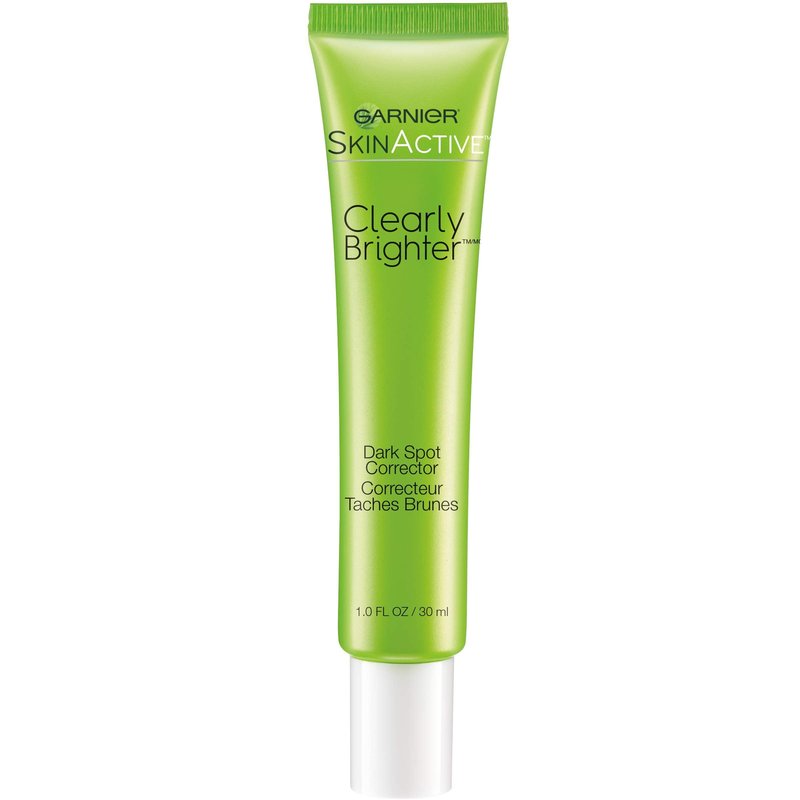 Garnier SkinActive Clearly Brighter Dark Spot Corrector with Vitamin C, 1 Fl Oz, (30mL), 1 Count (Packaging May Vary)