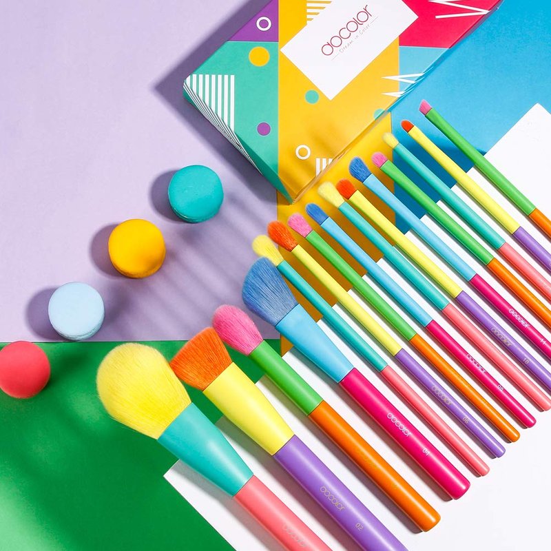 Docolor Makeup Brushes - 15-Piece Colorful Synthetic Brush Set for Face & Eyes | Premium Kabuki, Contour, Blush, and Eyeshadow Tools