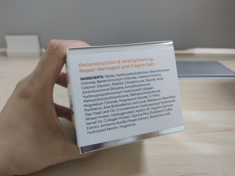 Keratin Hair Mask - Sulfate Free Hydrating Deep Conditioner Treatment for Dry, Damaged and Split Ends - Moisture for Frizzy and Curly Hair - For Women and Men - Moisturizer Care to Repair Damage