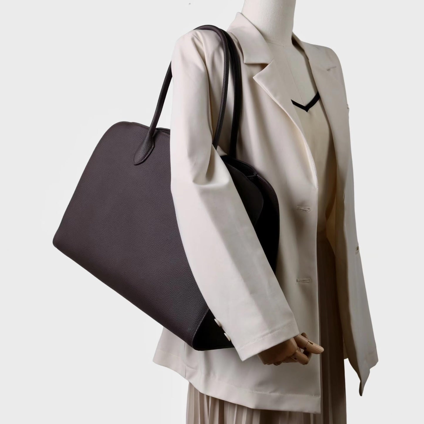 Full Grain Leather Handcrafted Tote Bag Large Capacity, for Pets Outdoors, Designer Bag MAR17 NO LOGO Open Top Annual New