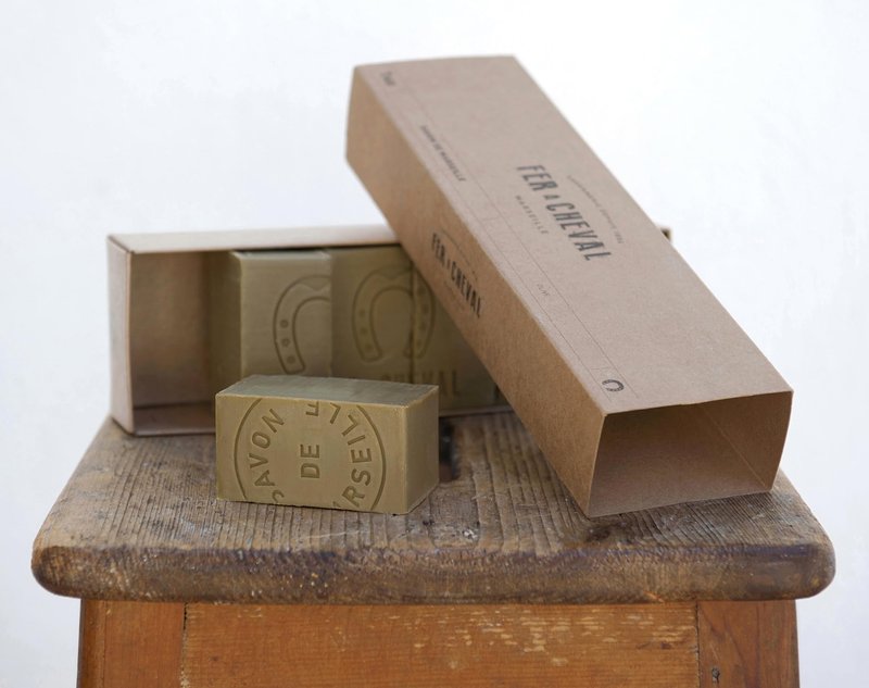 Fer à Cheval Authentic Savon De Marseille Soap Bar, Olive Bar Slices 6 pieces 1 kg/35.5 oz, Natural Plant-Based, Hypoallergenic Cubes with French Olive Oil