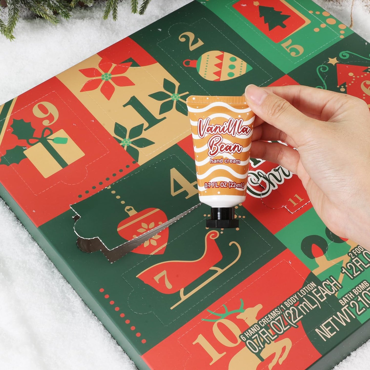 BODY & EARTH # LOVE Advent Calendar 2026 Womens Christams Gifts, Advent Beauty Calendar for Teen Girls 12 Days Countdown Calendar Hand Cream Gifts Spa Bath Sets with Body Lotion, Santa Keychain,Green
