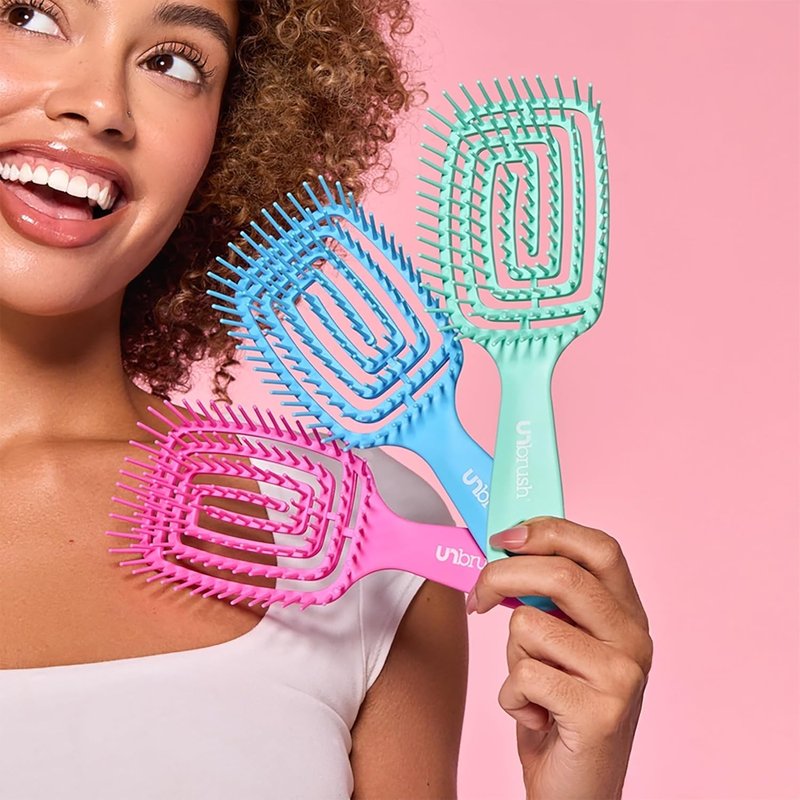 FHI Heat Detangling Brush - Ultra-Flexible Pain-Free Hair Brush with DuoFlex Anti-Static Bristles | Ideal for Tangles & Scalp Massage
