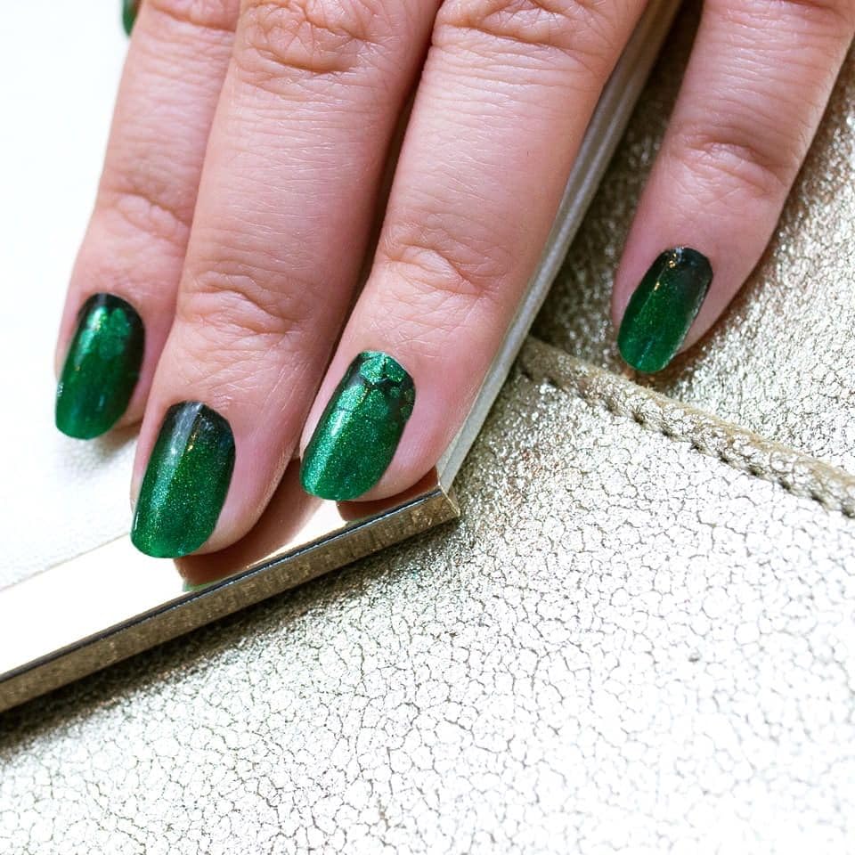 Clover and Out Nail Polish Strips by Color Street | FDS562 - Easy Application