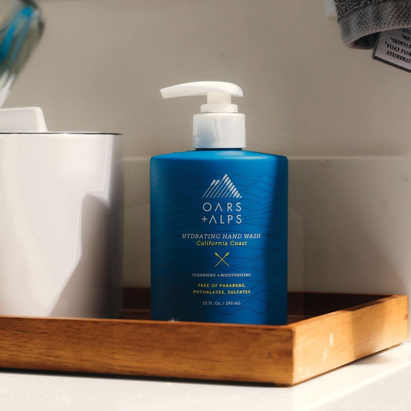 Oars + Alps Hydrating Liquid Hand Soap, Made with Coconut Oil & Aloe Vera to Moisturize Dry Hands, Gentle Hand Wash with Vitamin E, California Coast Scent, 10 Fl. Oz Bottle (Pack of 2)