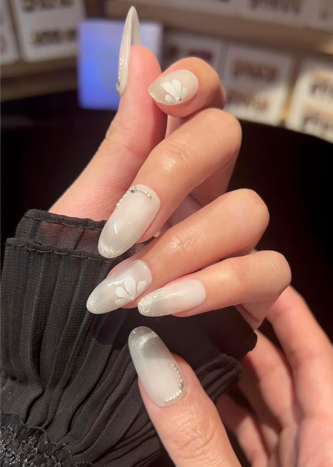3D Sea Shell Press-On Nails - Handmade Medium Almond Beach Nail Art with Butterflies (L Size)