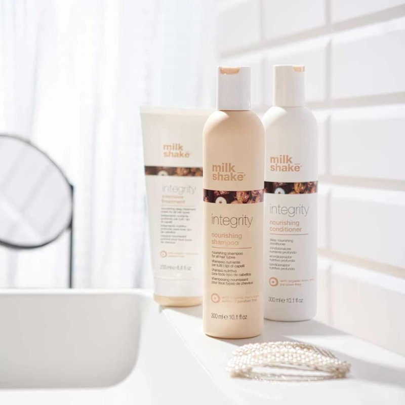 Milk_Shake Integrity Nourishing Conditioner - Anti-Frizz Formula with Muru Muru Butter | Paraben-Free 8.45 oz