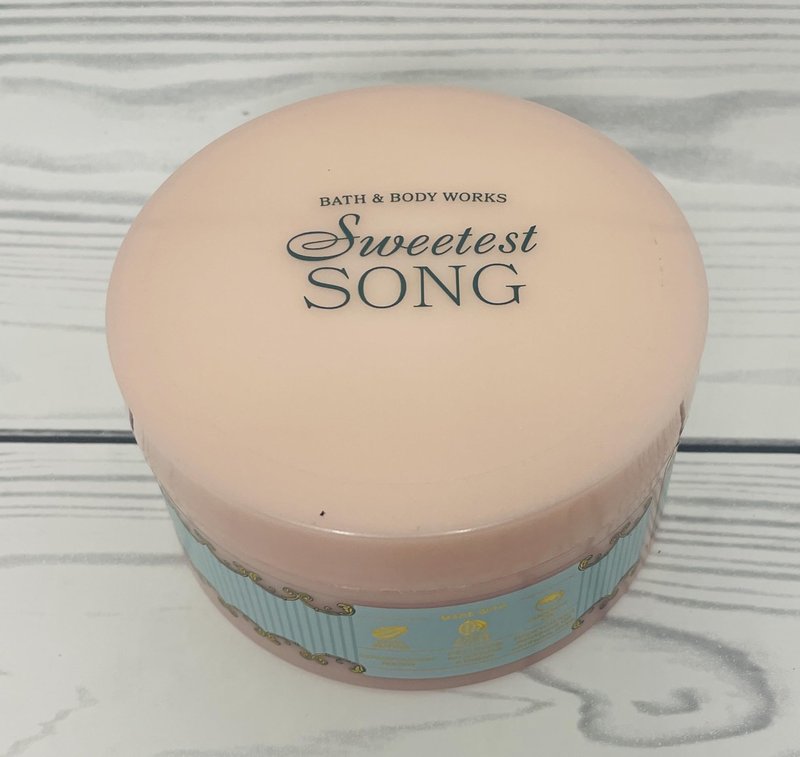 Bath and Body Works Women's Sweetest Song Whipped Body Butter