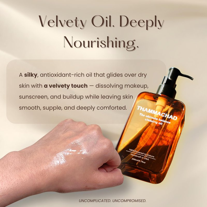 Thammachad Oil Cleanser Makeup Remover - Cleansing Oil for Sensitive Skin with Moringa & Camellia - First-Step Face Cleanser for Sunscreen and Daily Makeup, 200ml
