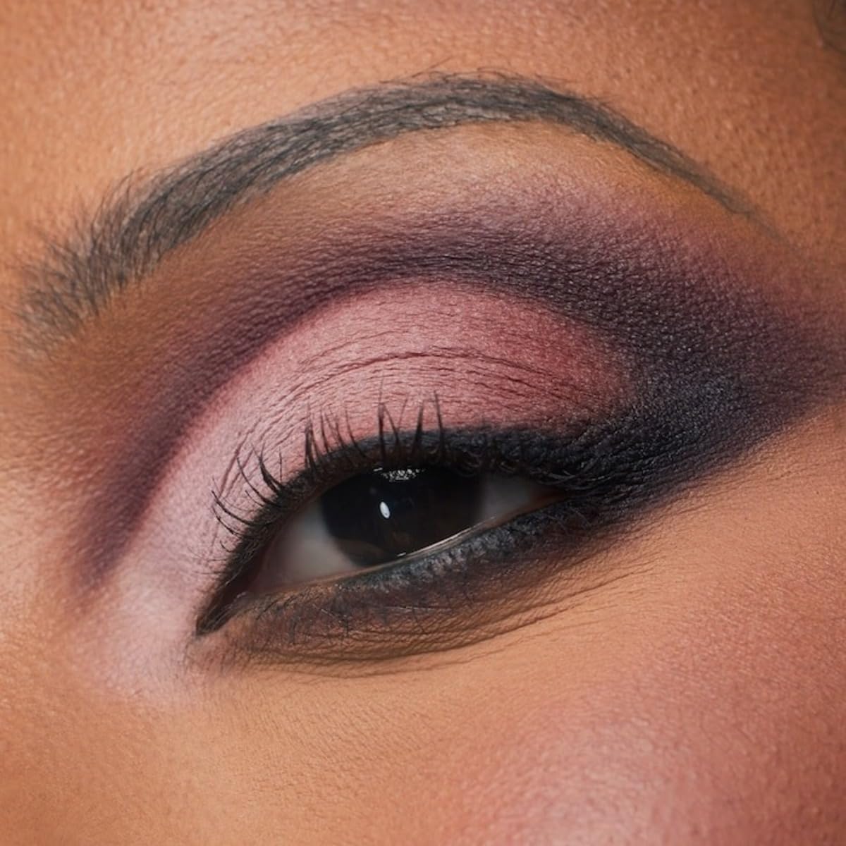 HUDA BEAUTY Matte Obsessions Eyeshadow Palette Cool Matte Obsessions