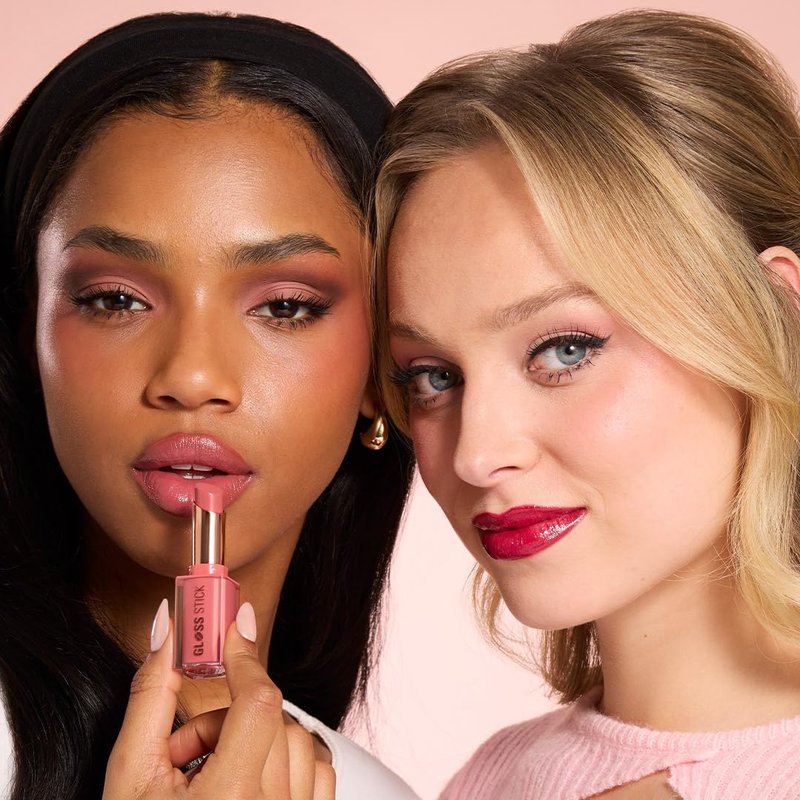 Revolution Beauty London, Pout Lip Gloss Stick, Pigmented High-Shine Formula with Hyaluronic Acid & Vitamin E, Vegan & Cruelty-Free, Sour Berry, 0.1 fl oz