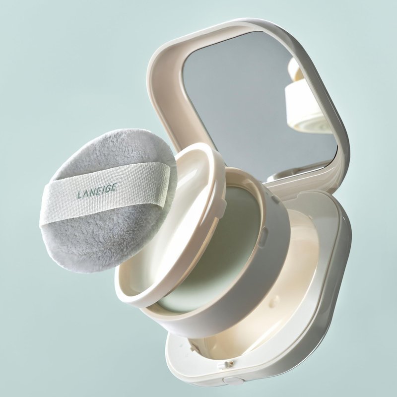 LANEIGE Neo Blurring Powder: Korean Shine Control Compact with Pore Blurring, Smoothing Finish & Travel-Friendly, No Spill Packaging, Refill