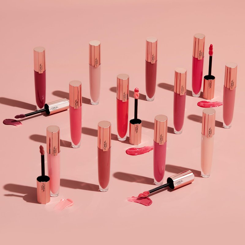 L'Oreal Paris Glow Paradise Hydrating Tinted Lip Balm-in-Gloss with Pomegranate Extract & Hyaluronic Acid, Ultra-Gentle, Non-Sticky Formula, Pristine Pink, 0.23 Fl Oz