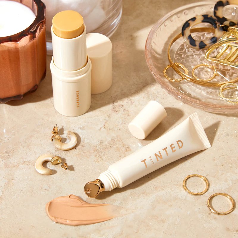 Live Tinted Superhue Brightening Eye Cream - Instantly Refreshes and Brightens - Hydrating & Soothing - Cooling Applicator - Niacinamide & Vitamin C 0.5 fl oz