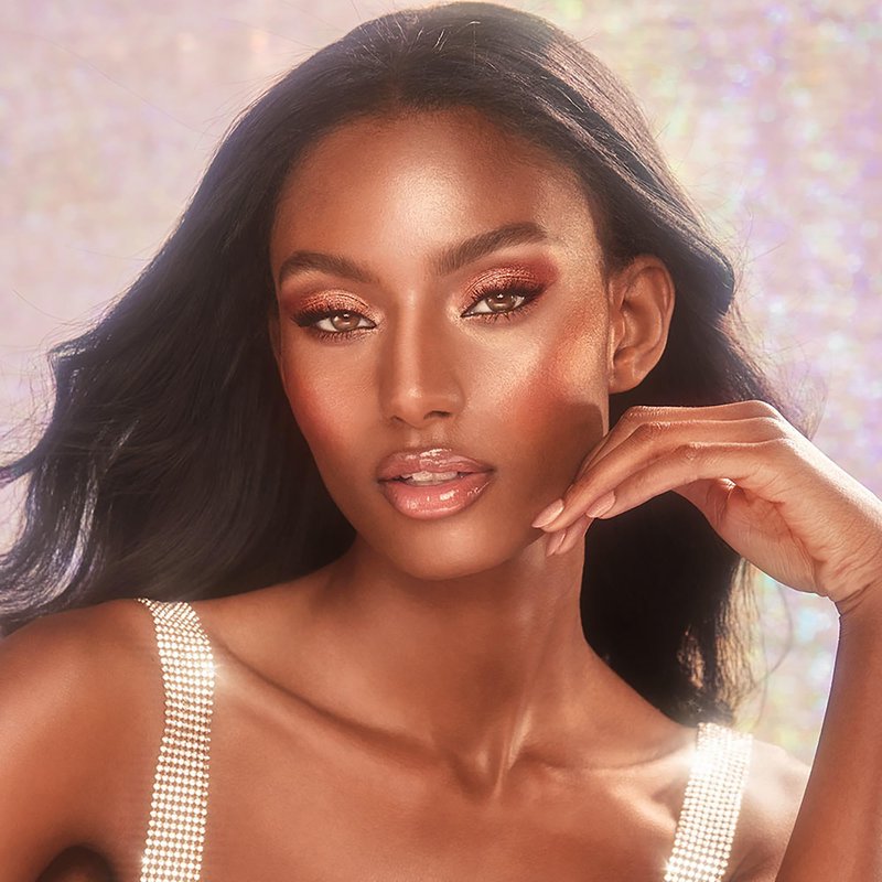 Charlotte Tilbury Collagen Lip Bath - Plumping Lip Gloss for a Fuller-Looking, High-Shine Pout - Skincare-Infused Formula to Hydrate & Nourish Lips - Gifting - Pillow Talk Medium
