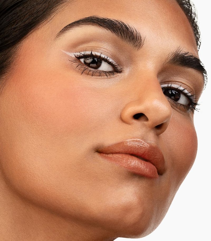 MAKE Beauty Skin Mimetic Microsuede Bronzer Powder - Matte Bronzing Powder Contour, Buildable Formula, Non Comedogenic, Long Lasting Color. Shade - Aura for Light to Medium Skin