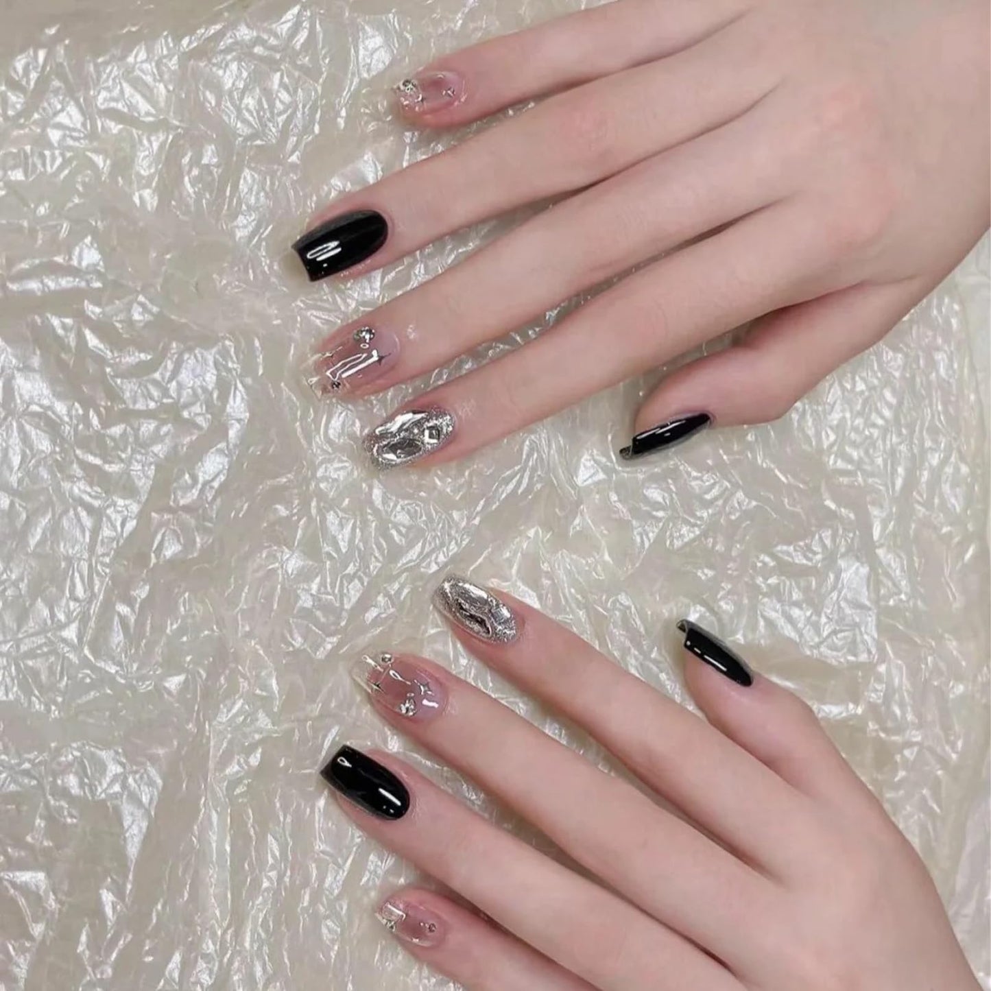 COSMOO White and Black 2pcs Nail Polish, 12ml Quick Dry Nail Lacquer, Super Lustrous Nail Enamel Polish, Shimmer Iridescent Ultrachrome Nail Art Varnish, 0.41 fl oz/pcs (Black + White)