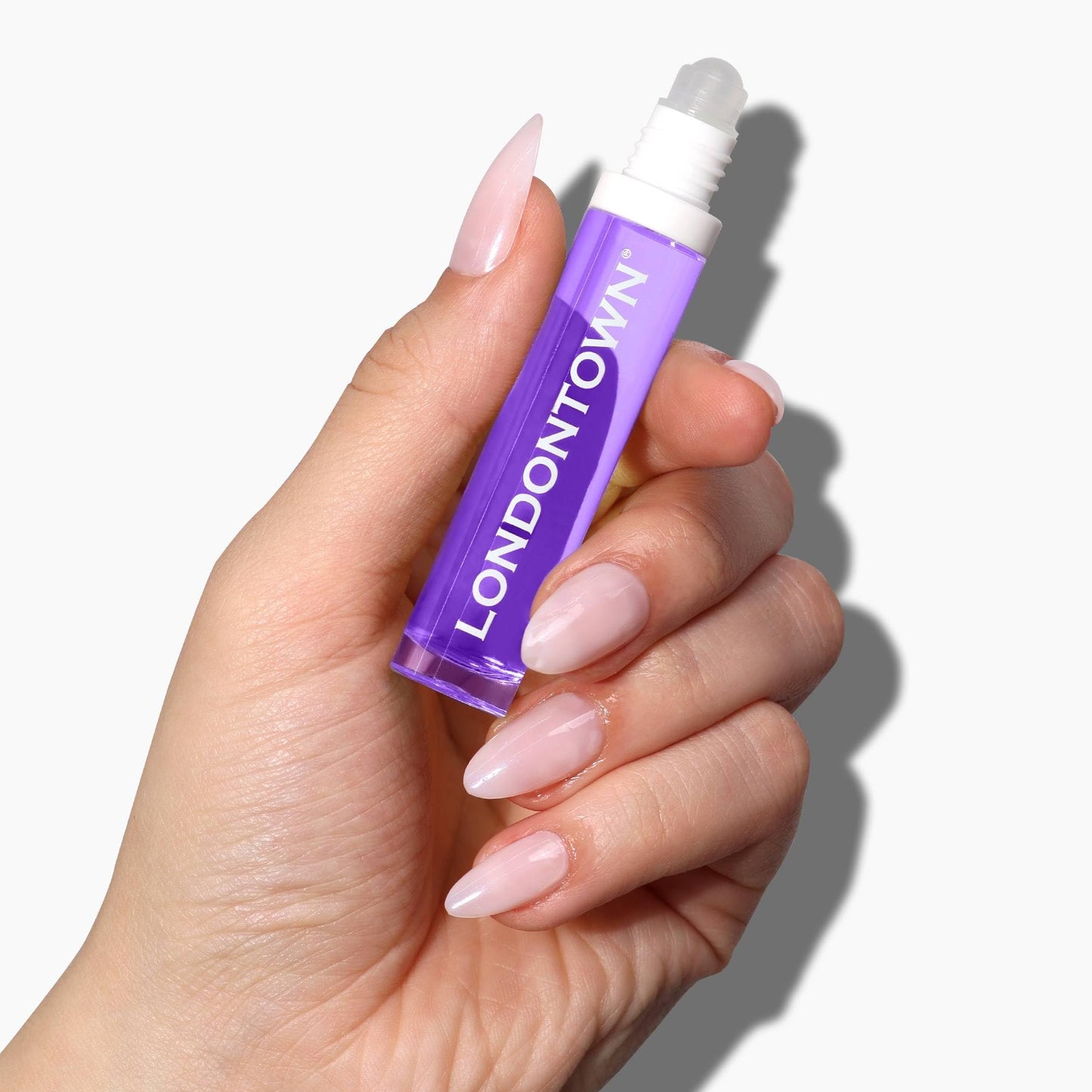 LONDONTOWN Roll & Glow Cuticle Oil Pen, Lavender 0.2 Fl oz