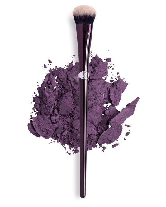 Anisa Beauty Eye Fan All-Over Brush | Soft Dense Vegan Brush for Blending Cream, Liquid, and Powder Eyeshadow | Fan-Shaped Head for All-Over Lid and Detailed Crease Application | Cruelty-Free