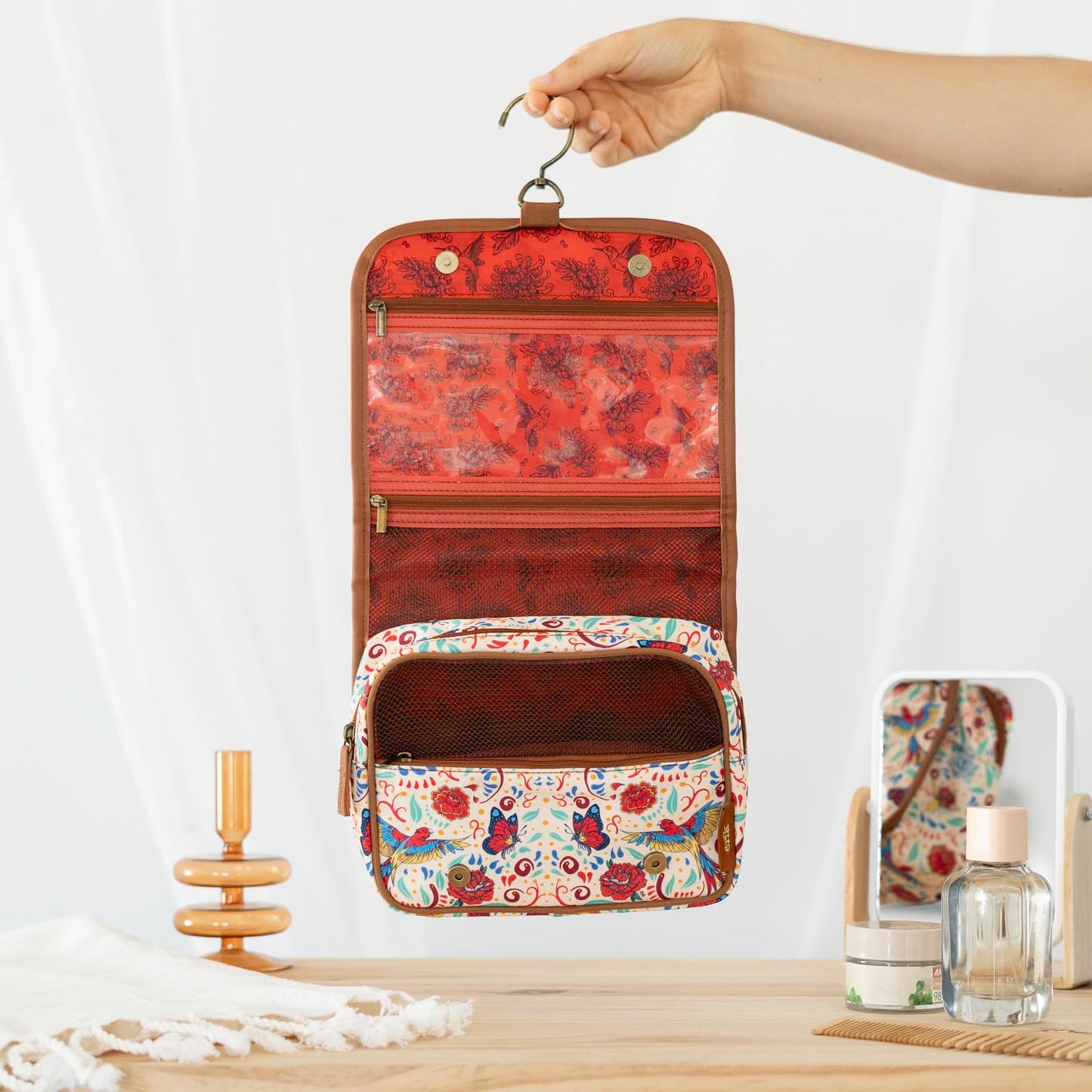 Grupo Erik Frida Kahlo Travel Toiletry Bag with Swivel Hook